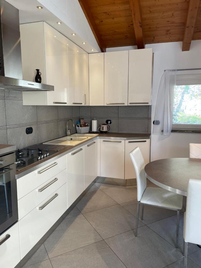 Casa Delle Olive 1 Apartment Oliveto Lario Ngoại thất bức ảnh